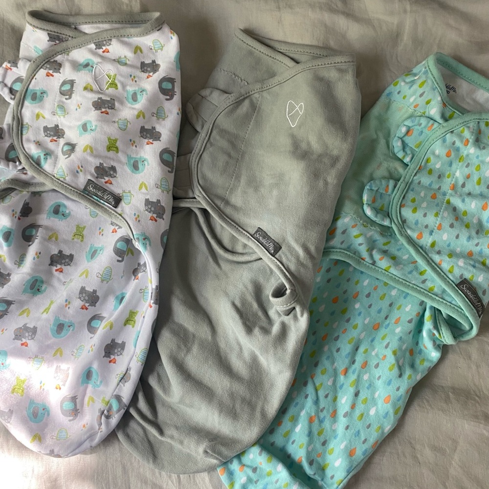SwaddleMe swaddles